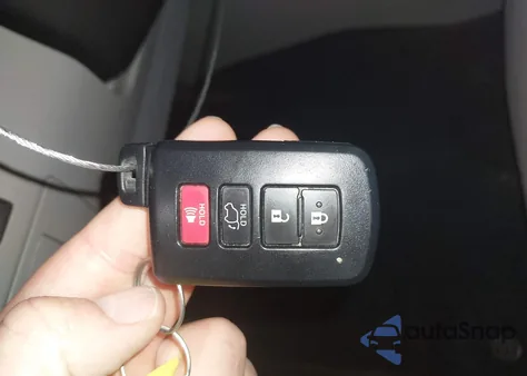 2018 Toyota Highlander Xle из США, поврежденный, VIN 5TDJZRFH8JS532011